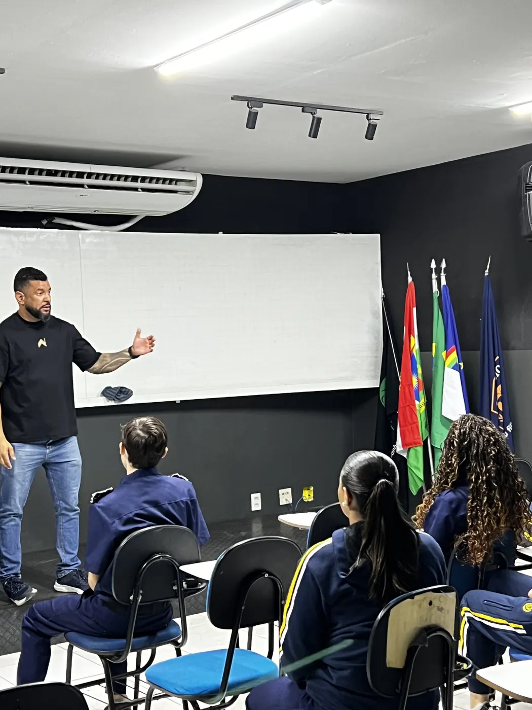 Aula de Matemática para concursos no Colégio CPPEM